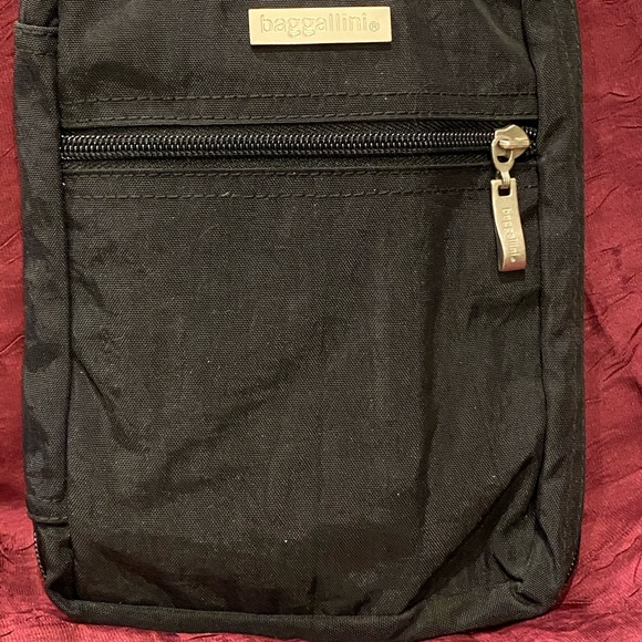 Baggallini Black Wallet Bag ~ Brand New with Tags - Picture 1 of 13
